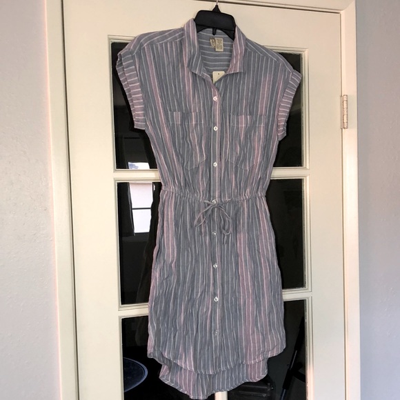 Japna Dresses & Skirts - NWT Blue & White Striped Dress